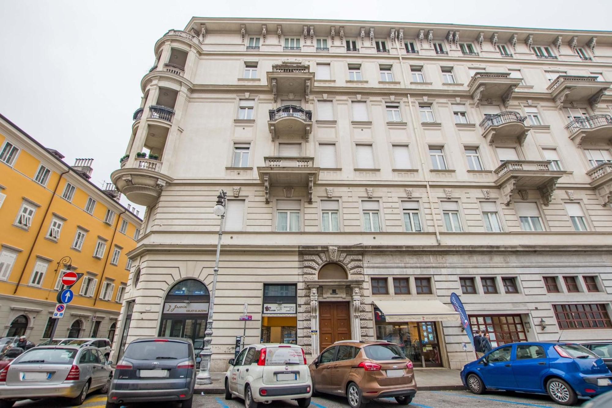 Mercato Vecchio City Trieste Bagian luar foto